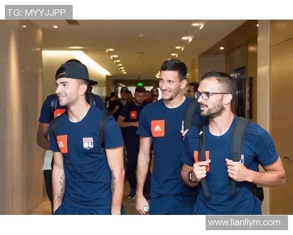 传奇巨星再聚绿茵巅峰对决引爆全球球迷热情